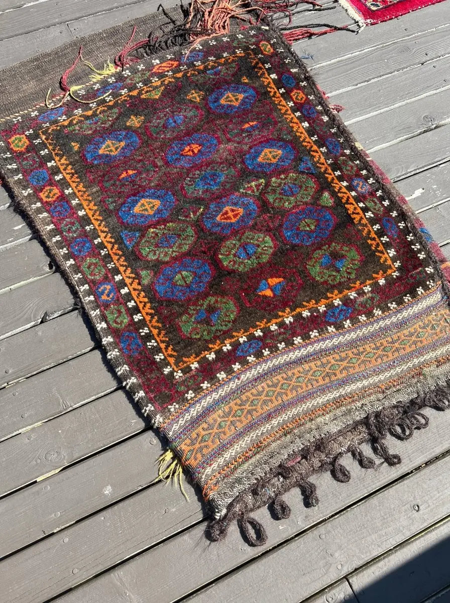 Antique Baluch Saddlebag | 2' 7" x 3' 11"