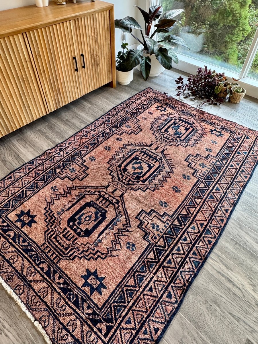 Persian Luri Rug | 4' 6" x 6' 8"
