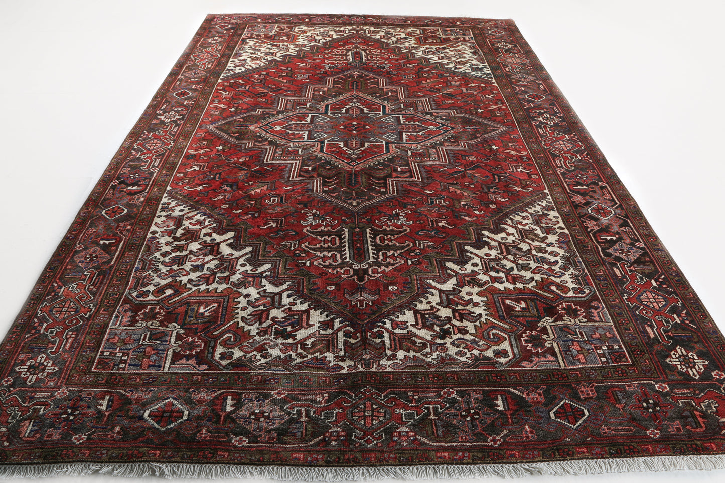 Vintage Persian Heriz Rug | 7' 5" x 10' 10"