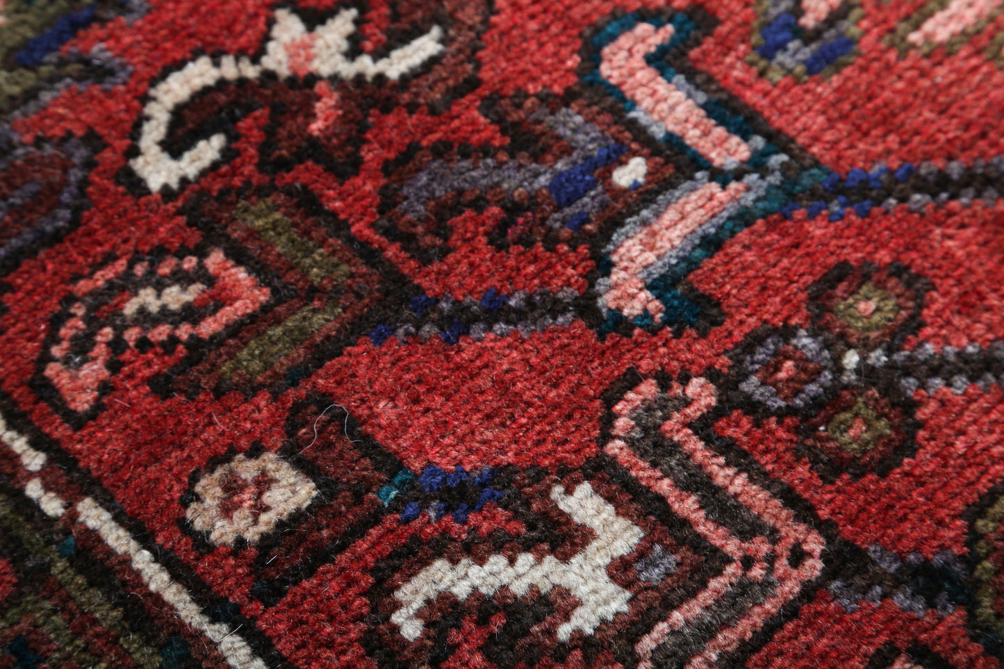 Vintage Persian Heriz Rug | 7' 5" x 10' 10"