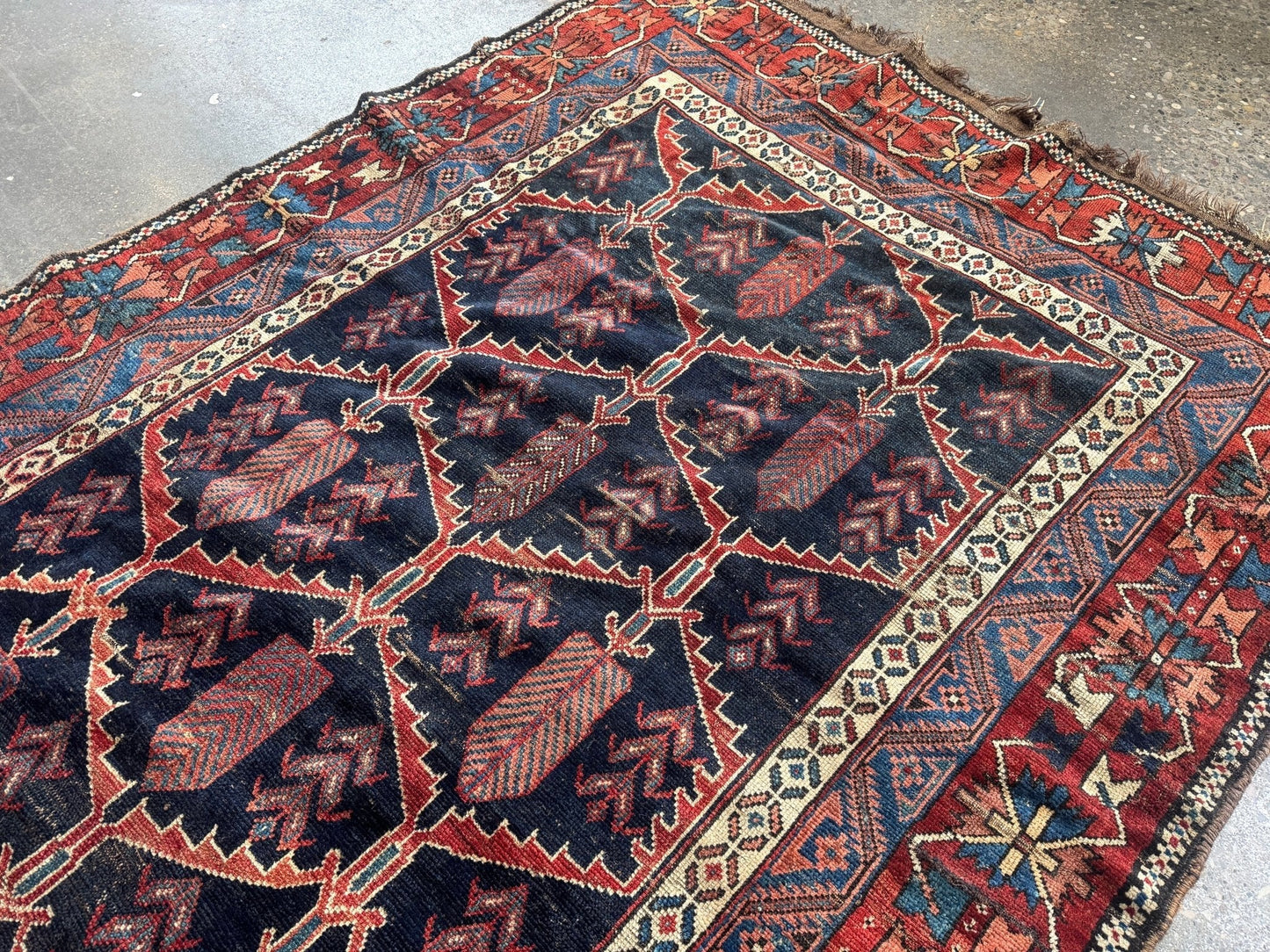 Antique Persian Bakhtiari Rug | 5' x 7’ 4"