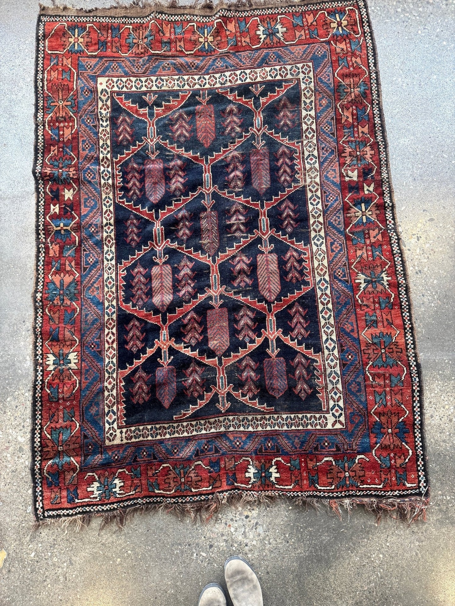 Antique Persian Bakhtiari Rug | 5' x 7’ 4"