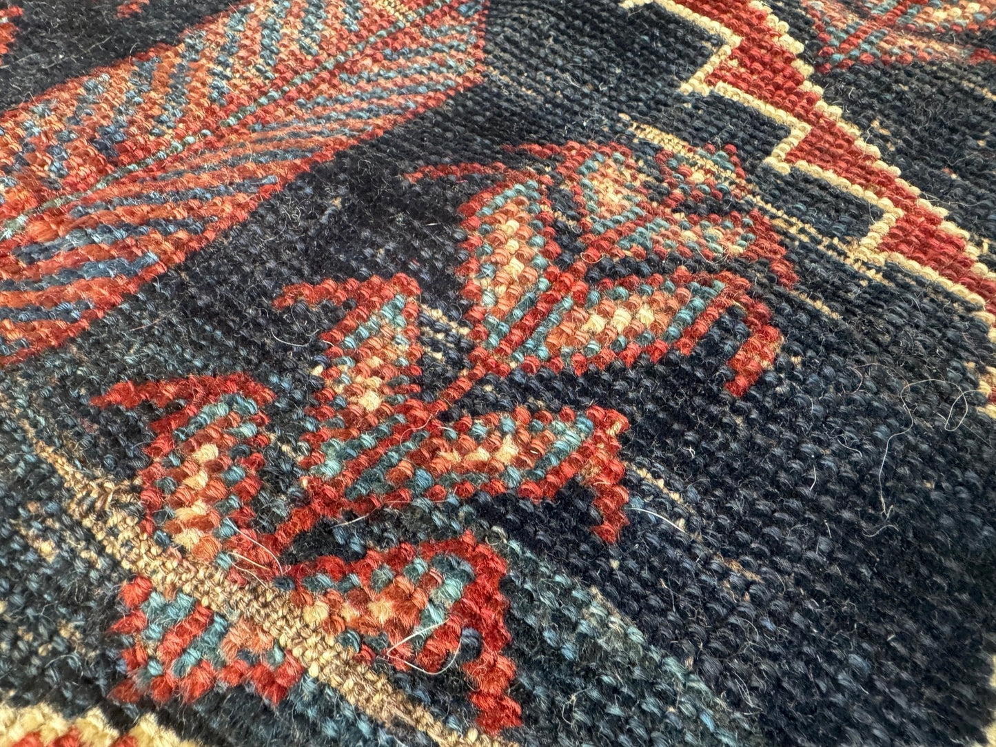 Antique Persian Bakhtiari Rug | 5' x 7’ 4"