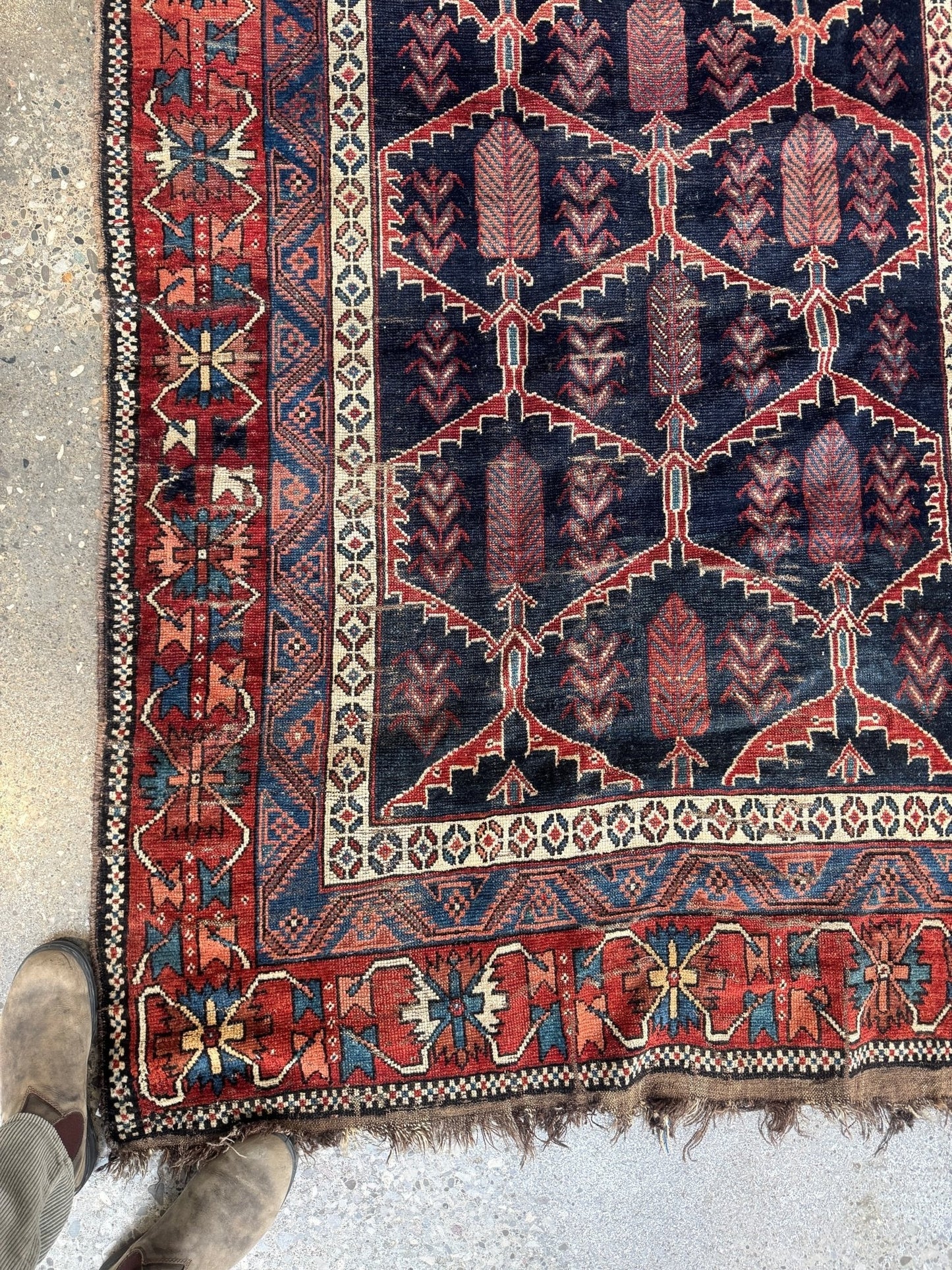 Antique Persian Bakhtiari Rug | 5' x 7’ 4"