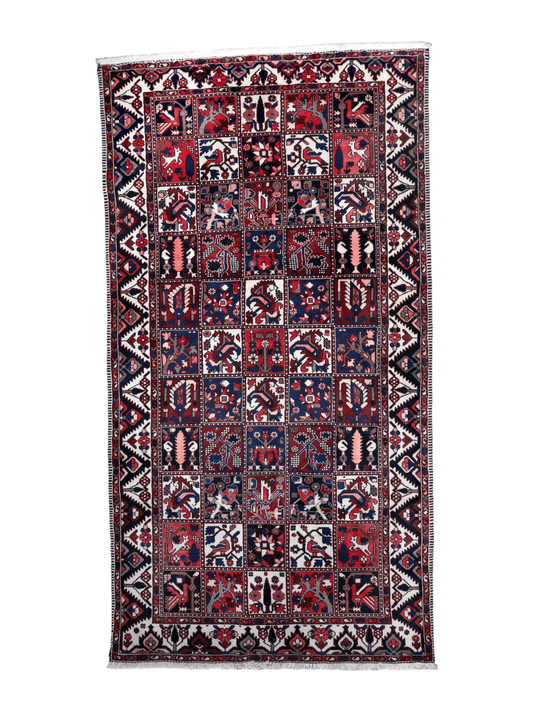 Persian Bakhtiari Rug | 5' 1" x 9' 6"