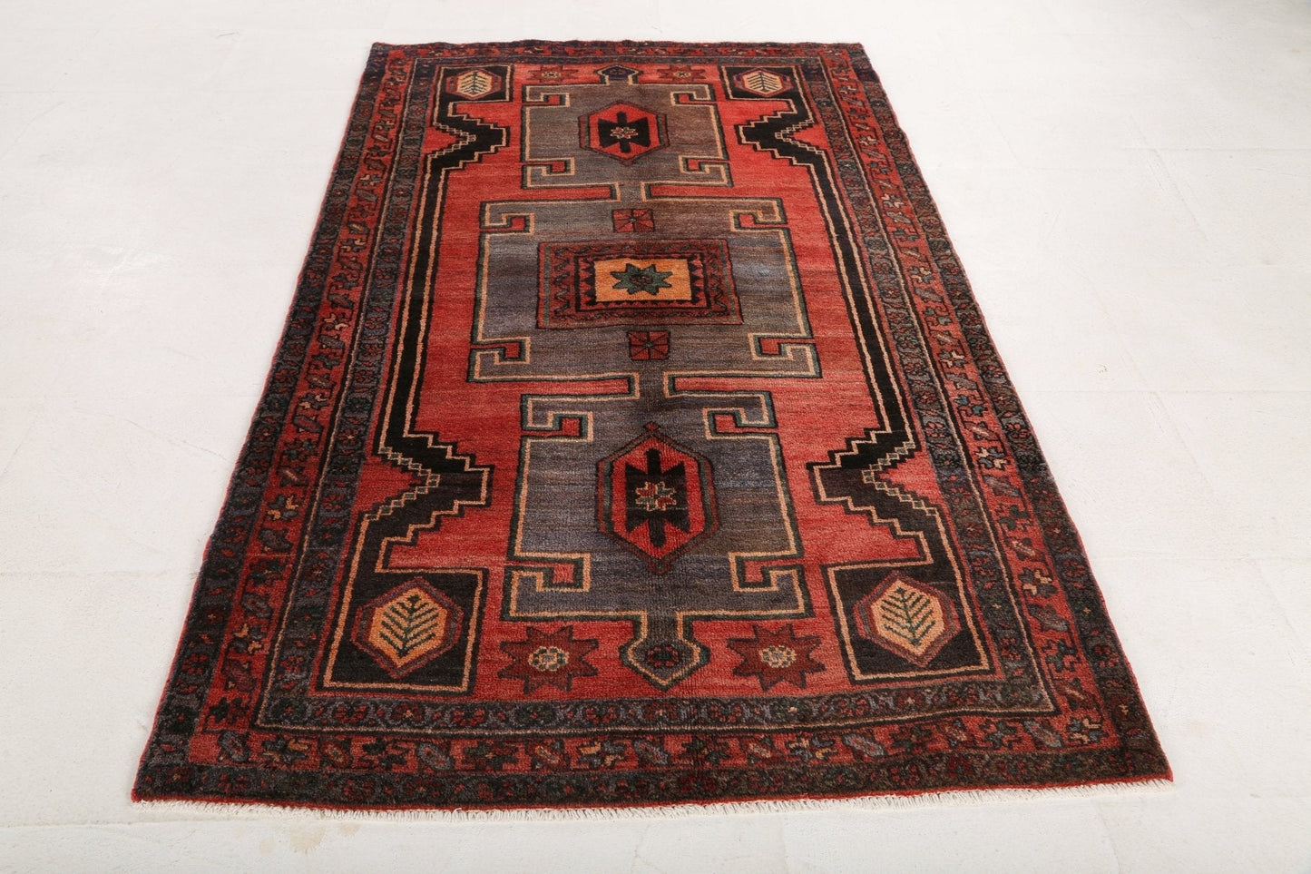 Persian Hamadan Rug | 4' 5" x 7' 6"