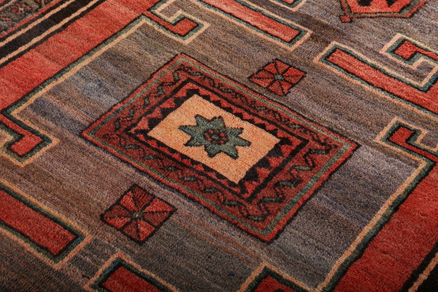 Persian Hamadan Rug | 4' 5" x 7' 6"
