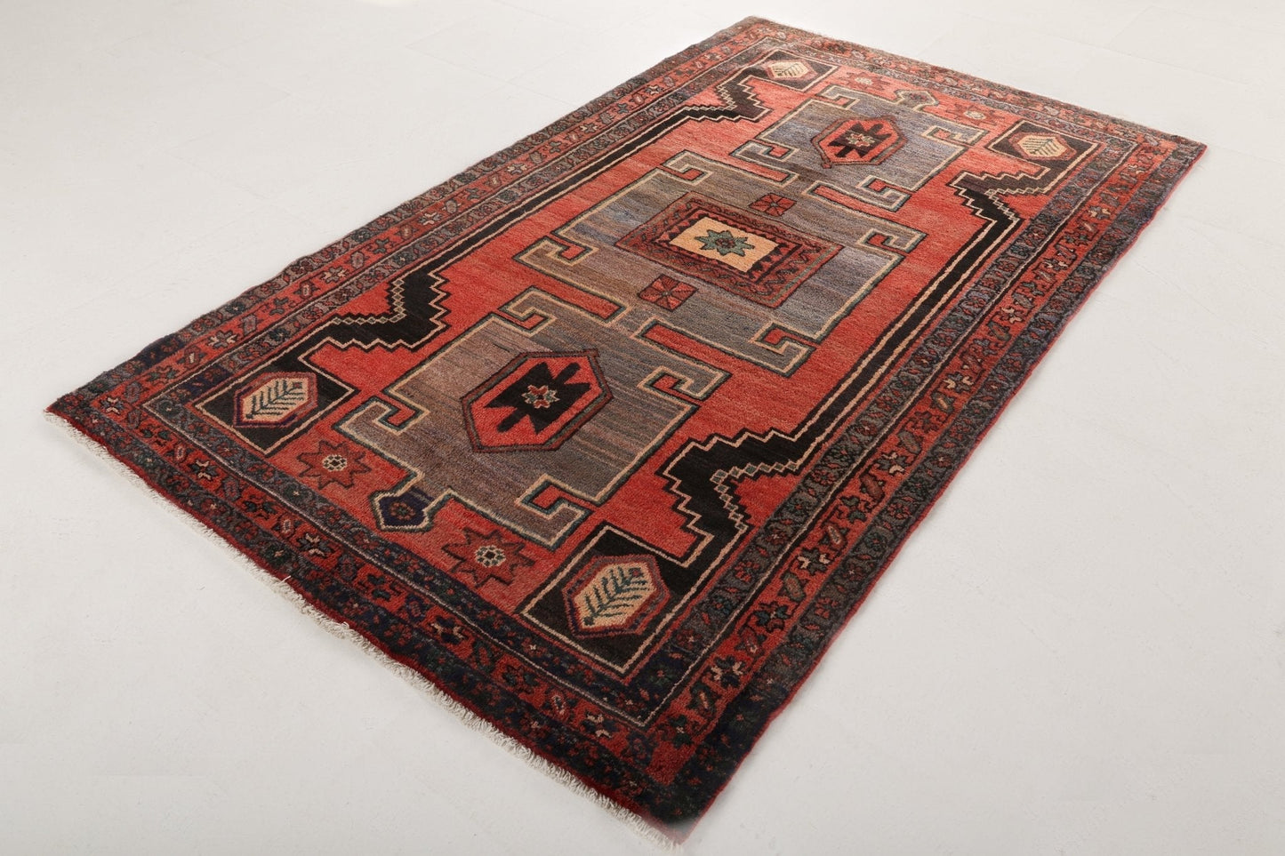 Persian Hamadan Rug | 4' 5" x 7' 6"