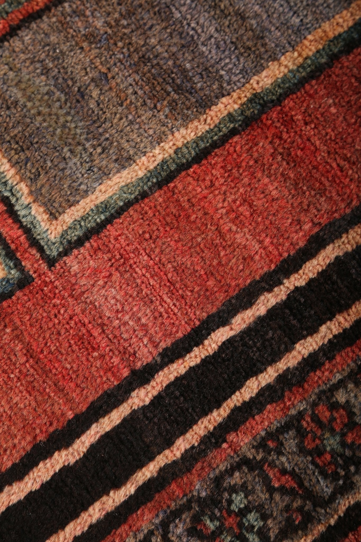 Persian Hamadan Rug | 4' 5" x 7' 6"