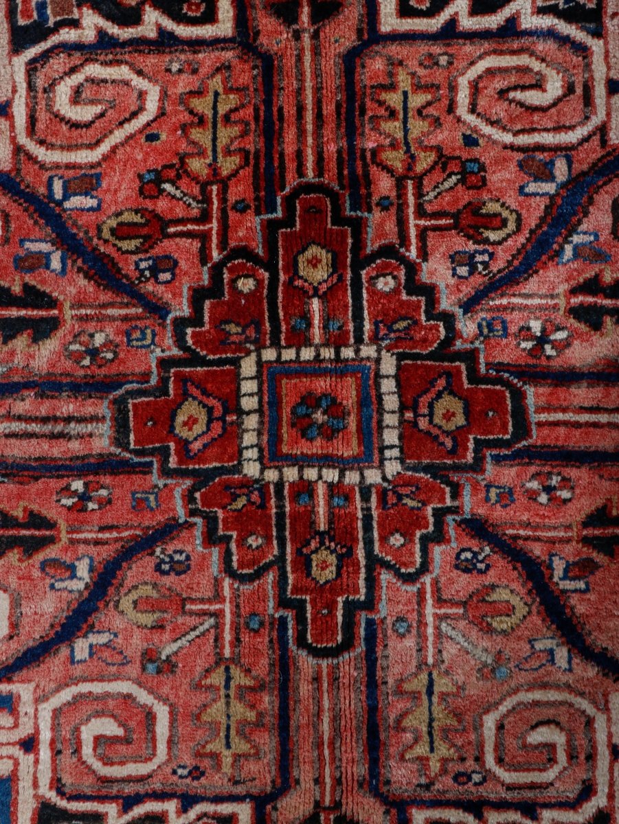 Persian Khuniq Heriz Rug | 9' 10" x 12' 11"