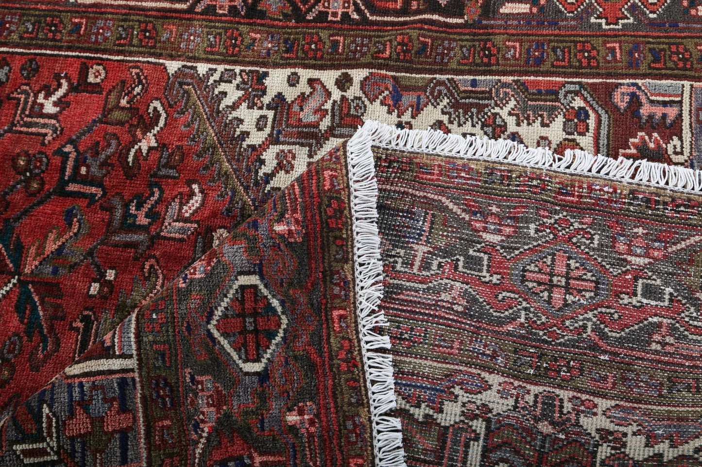 Vintage Persian Heriz Rug | 7' 5" x 10' 10"