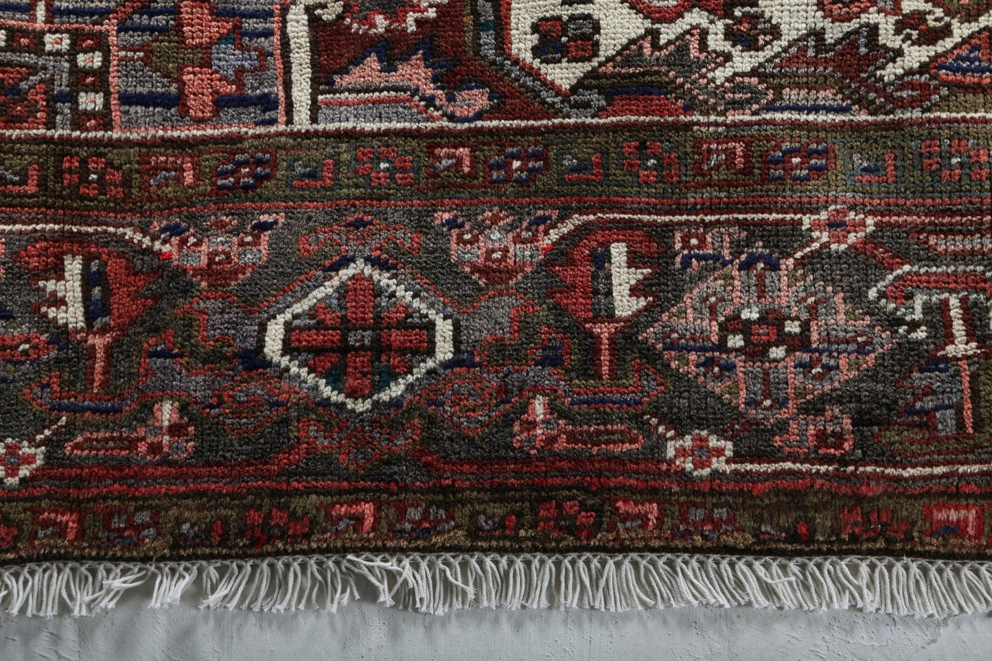Vintage Persian Heriz Rug | 7' 5" x 10' 10"