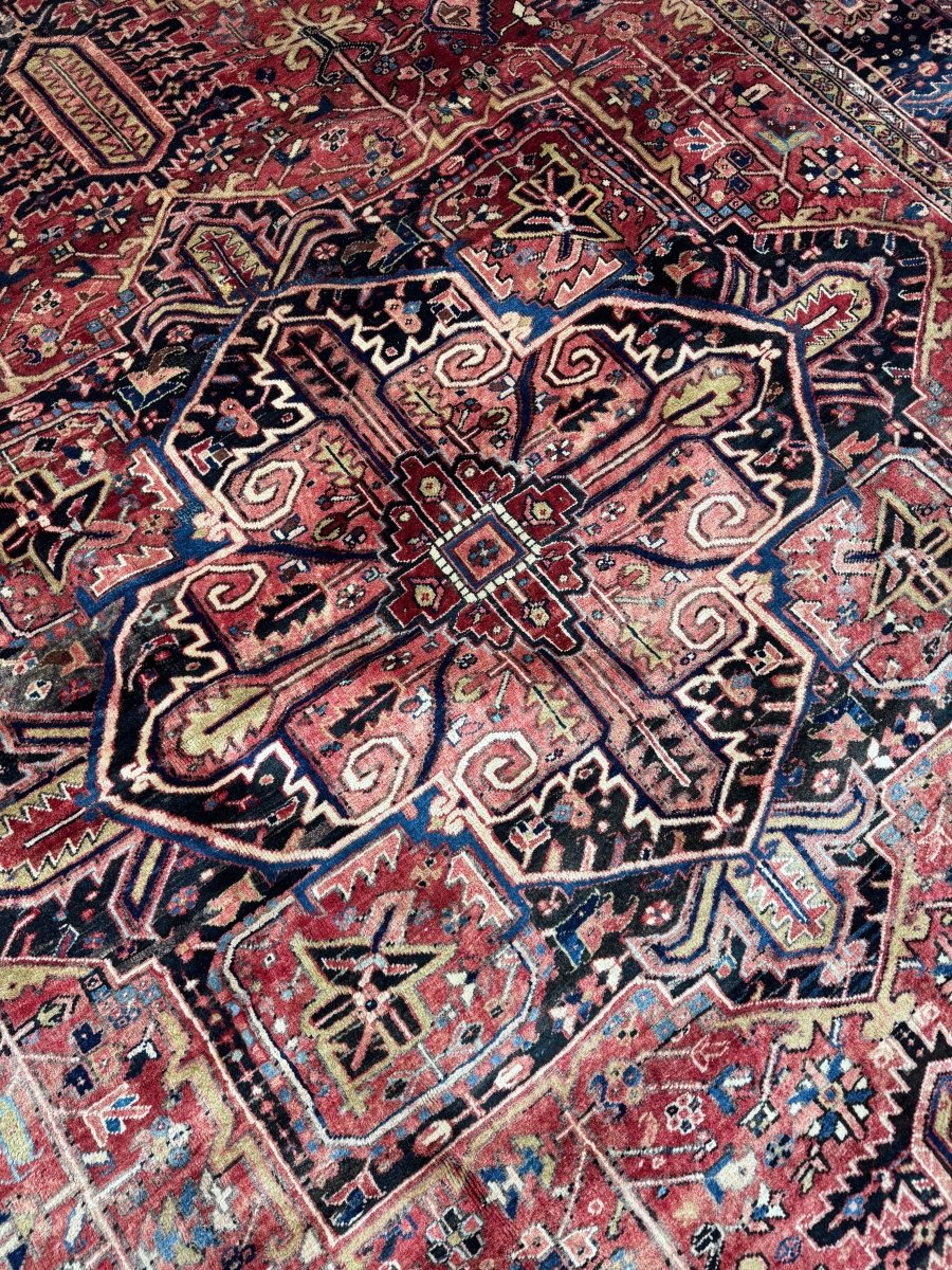 Persian Khuniq Heriz Rug | 9' 10" x 12' 11"