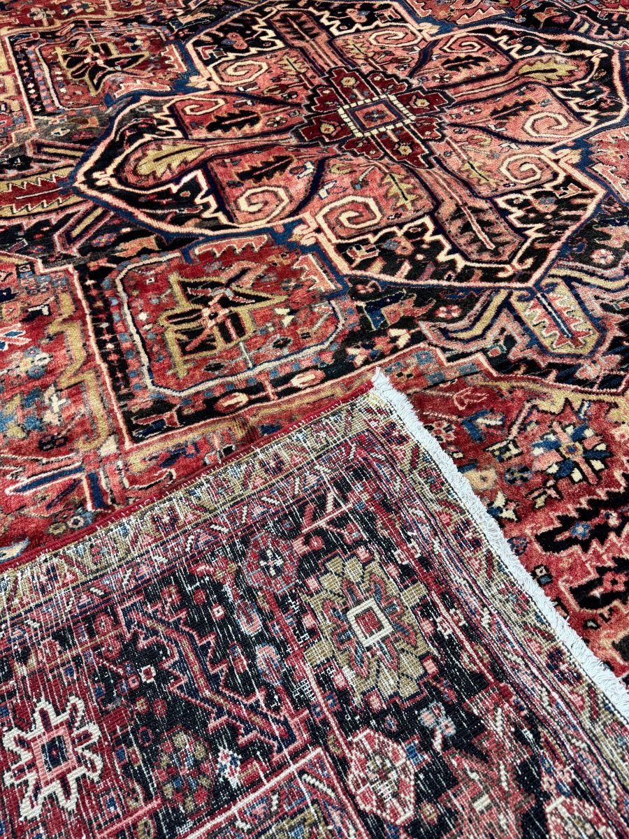 Persian Khuniq Heriz Rug | 9' 10" x 12' 11"