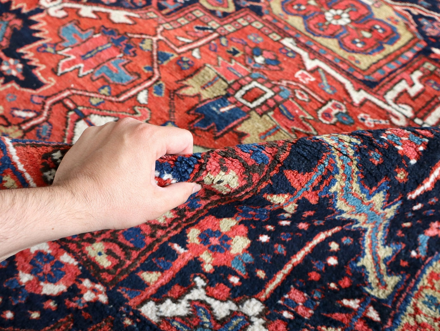Persian Heriz Rug | 9' 5" x 12' 10"