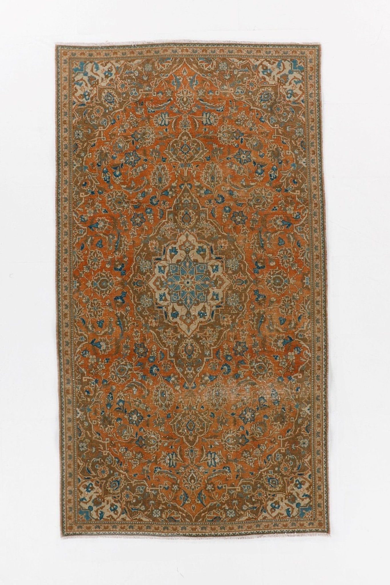 Persian Kashan Rug | 4' 3" x 8' 5"