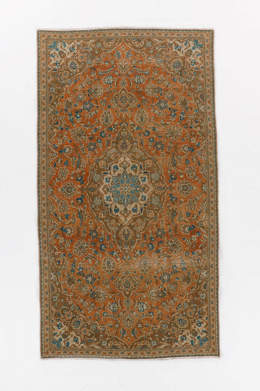 Persian Kashan Rug | 4' 3" x 8' 5"