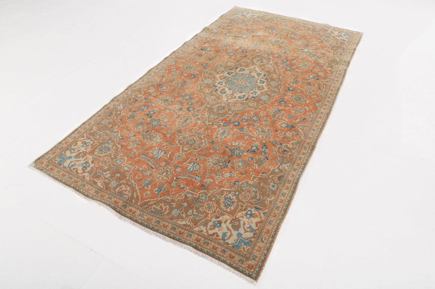 Persian Kashan Rug | 4' 3" x 8' 5"
