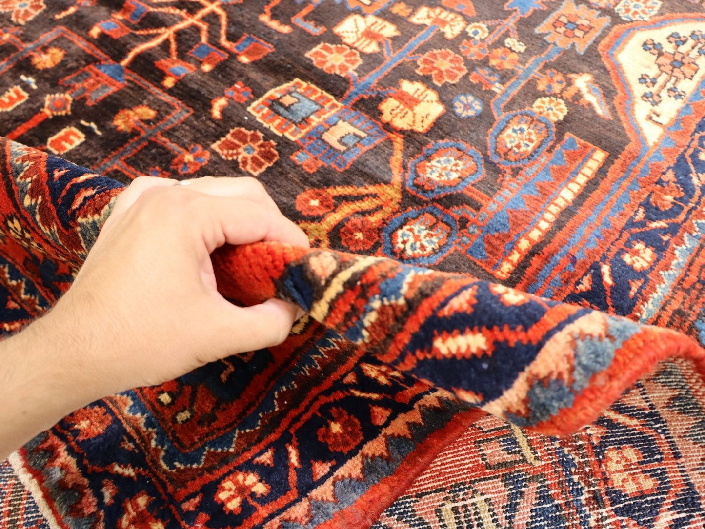 Persian Nahavand Rug | 5' 5” x 9' 7"