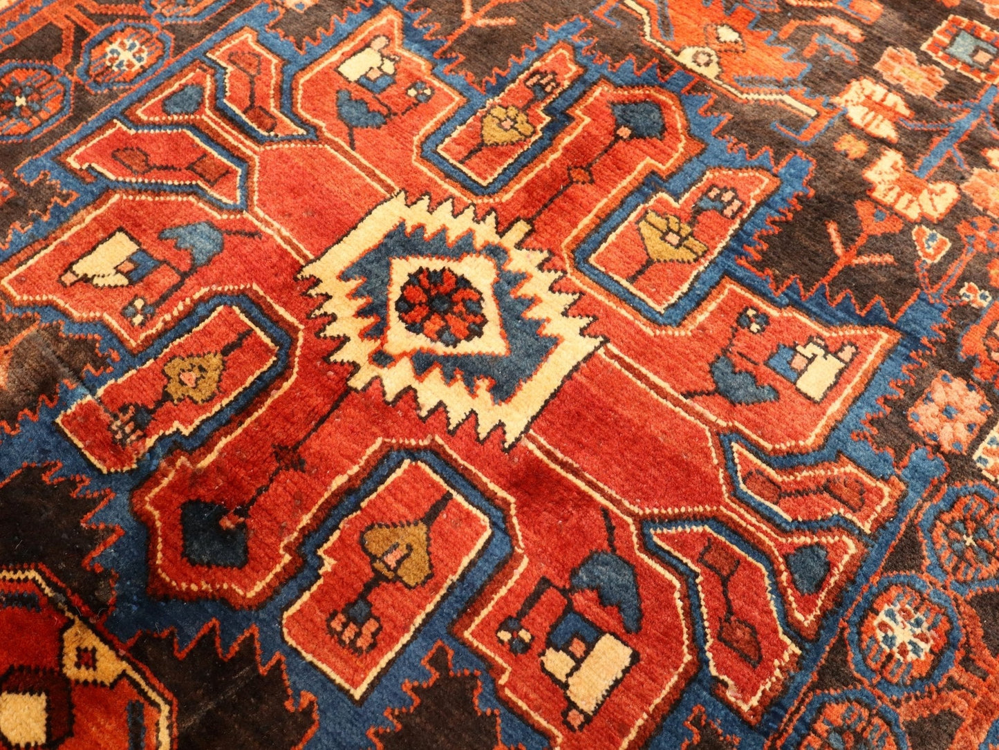 Persian Nahavand Rug | 5' 5” x 9' 7"