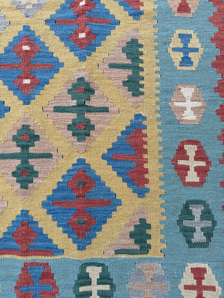 Persian Qashqai Kilim Rug | 3' 11" x 5' 9"