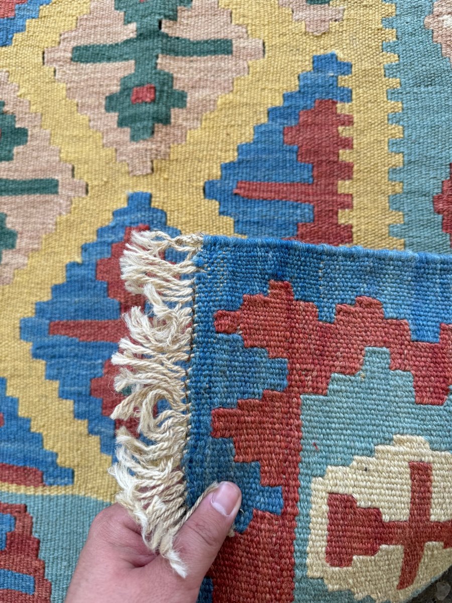Persian Qashqai Kilim Rug | 3' 11" x 5' 9"