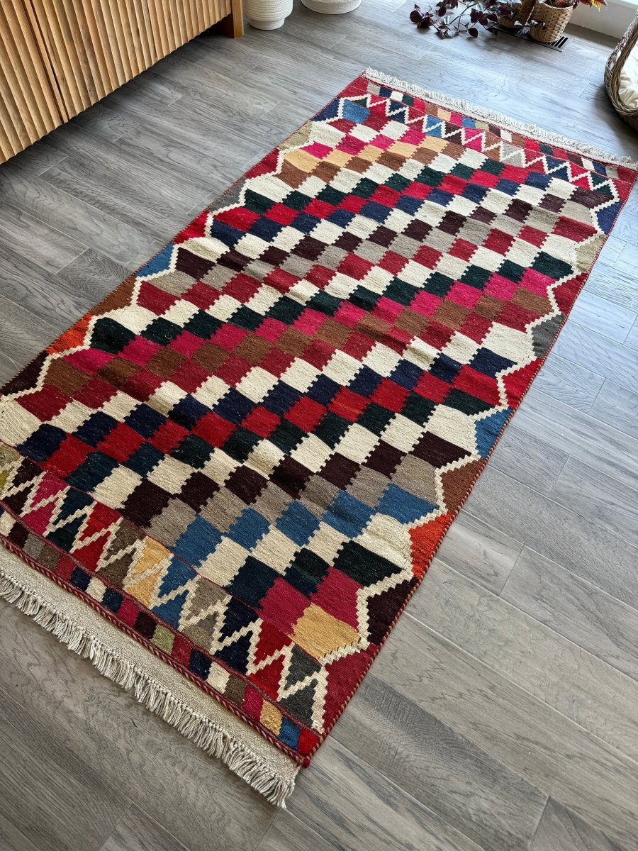 Persian Qashqai Kilim Rug |  3' 3" x 6' 3"