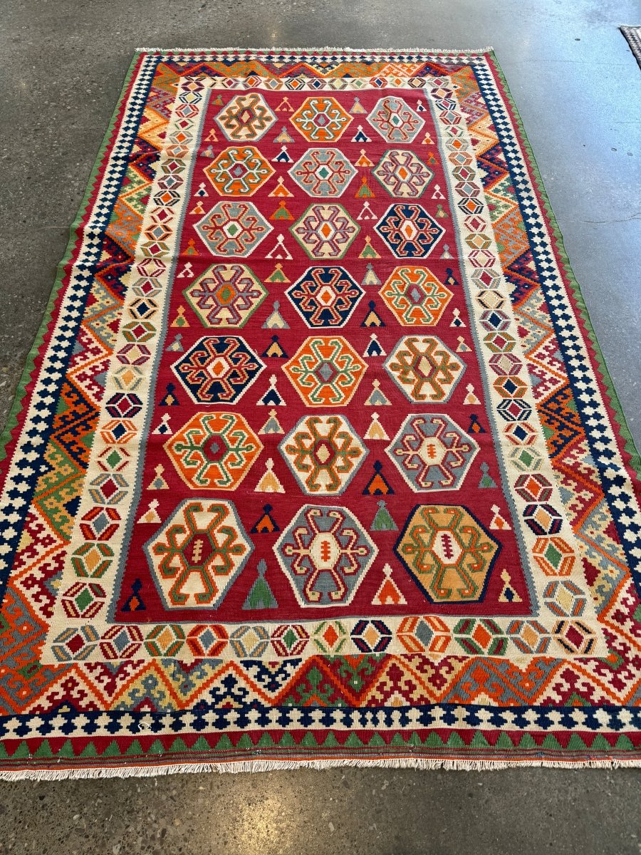 Persian Qashqai Kilim Rug |  5' 4" x 9' 2"