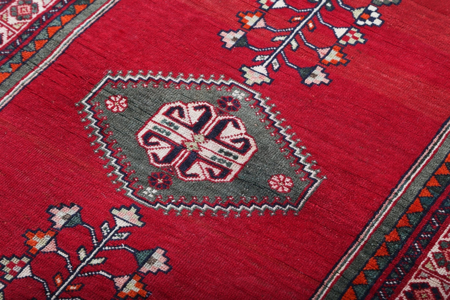 Vintage Persian Abadeh Rug | 2' 11" x 5' 2"
