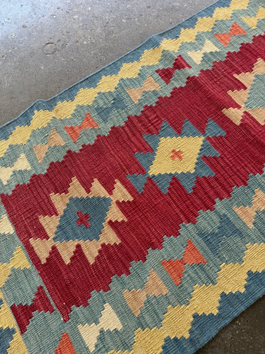Persian Shiraz Kilim Runner Rug | 2' 10" x 6' 3"