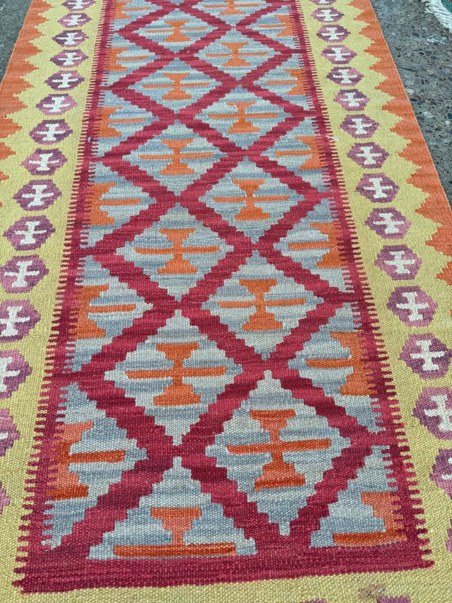Persian Shiraz Kilim Runner Rug | 2' 9" x 6' 5"