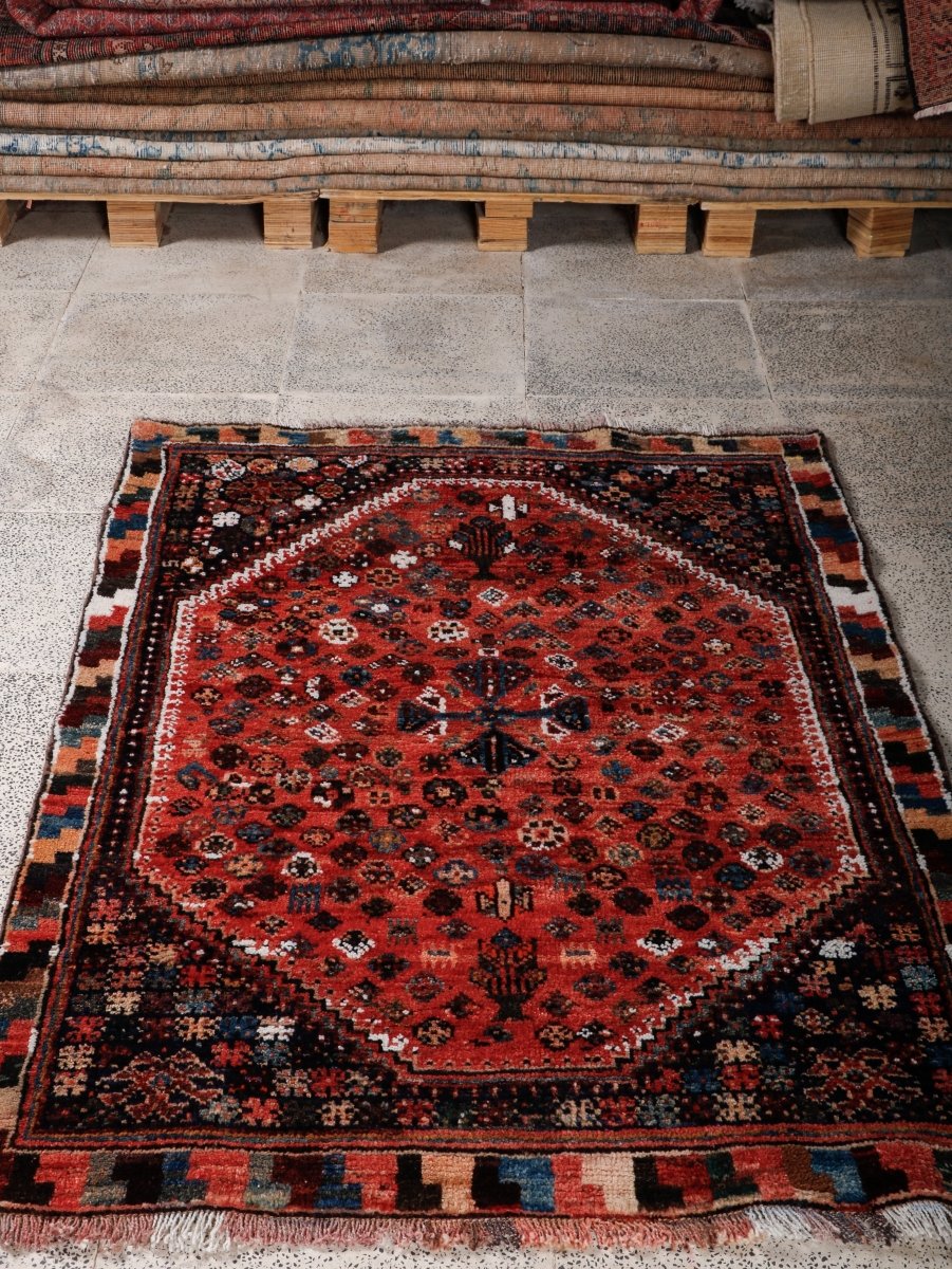 Persian Shiraz Rug | 3' 6” x 5' 1"