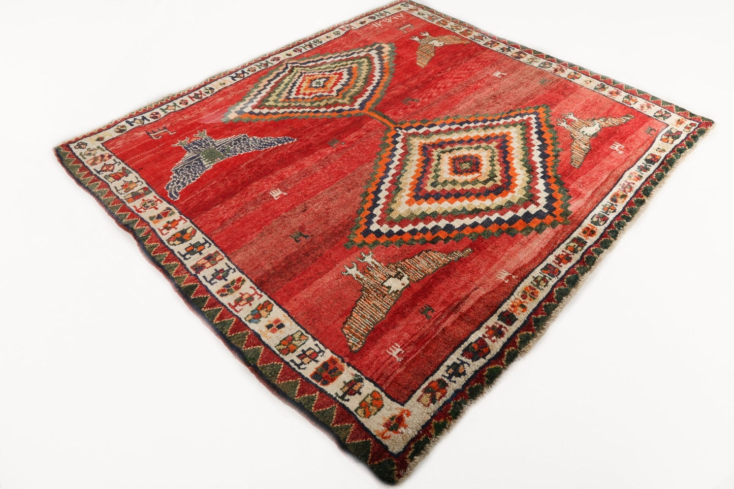 Persian Shiraz Rug | 5' 11" x 6' 9"