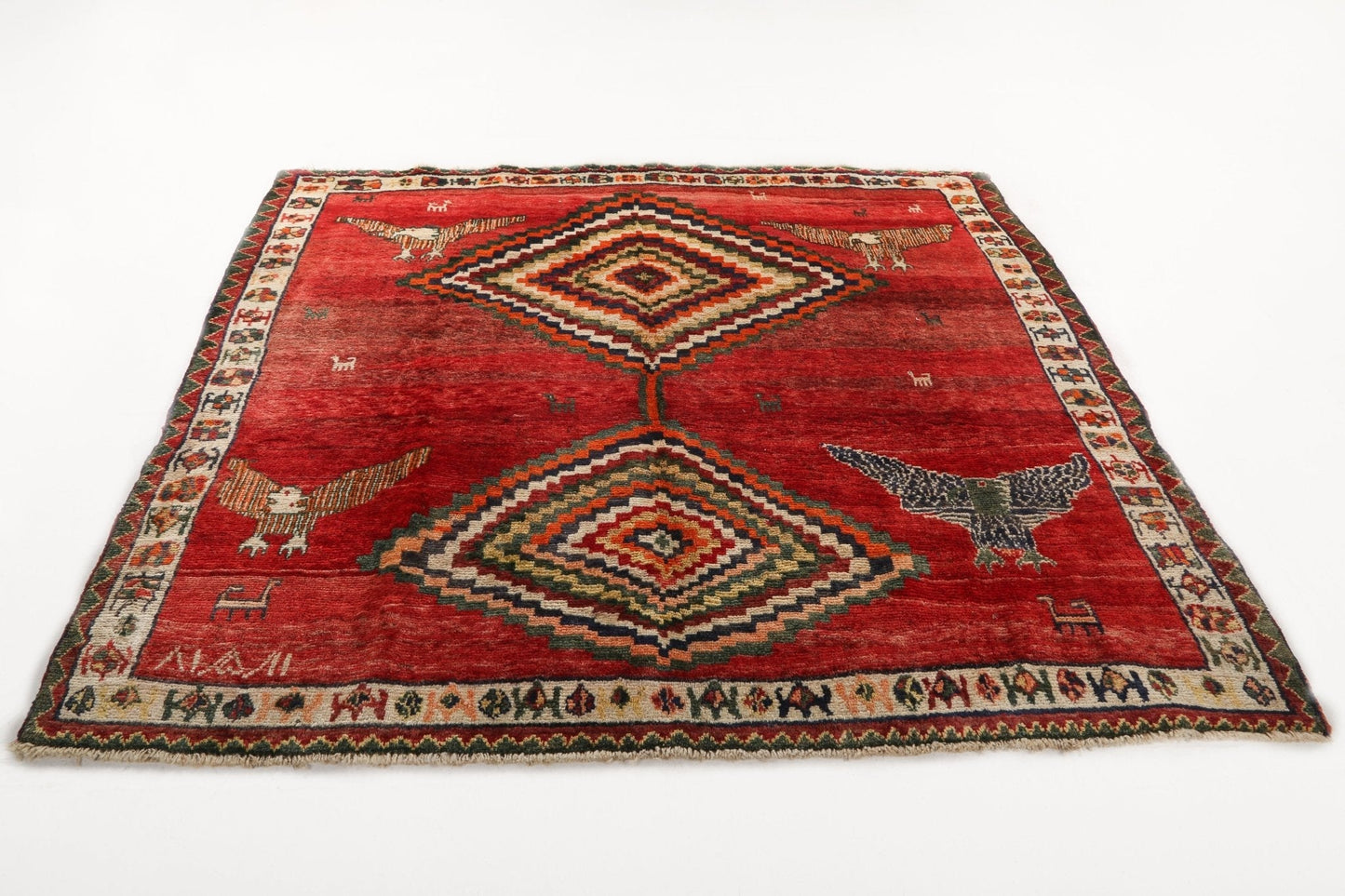 Persian Shiraz Rug | 5' 11" x 6' 9"