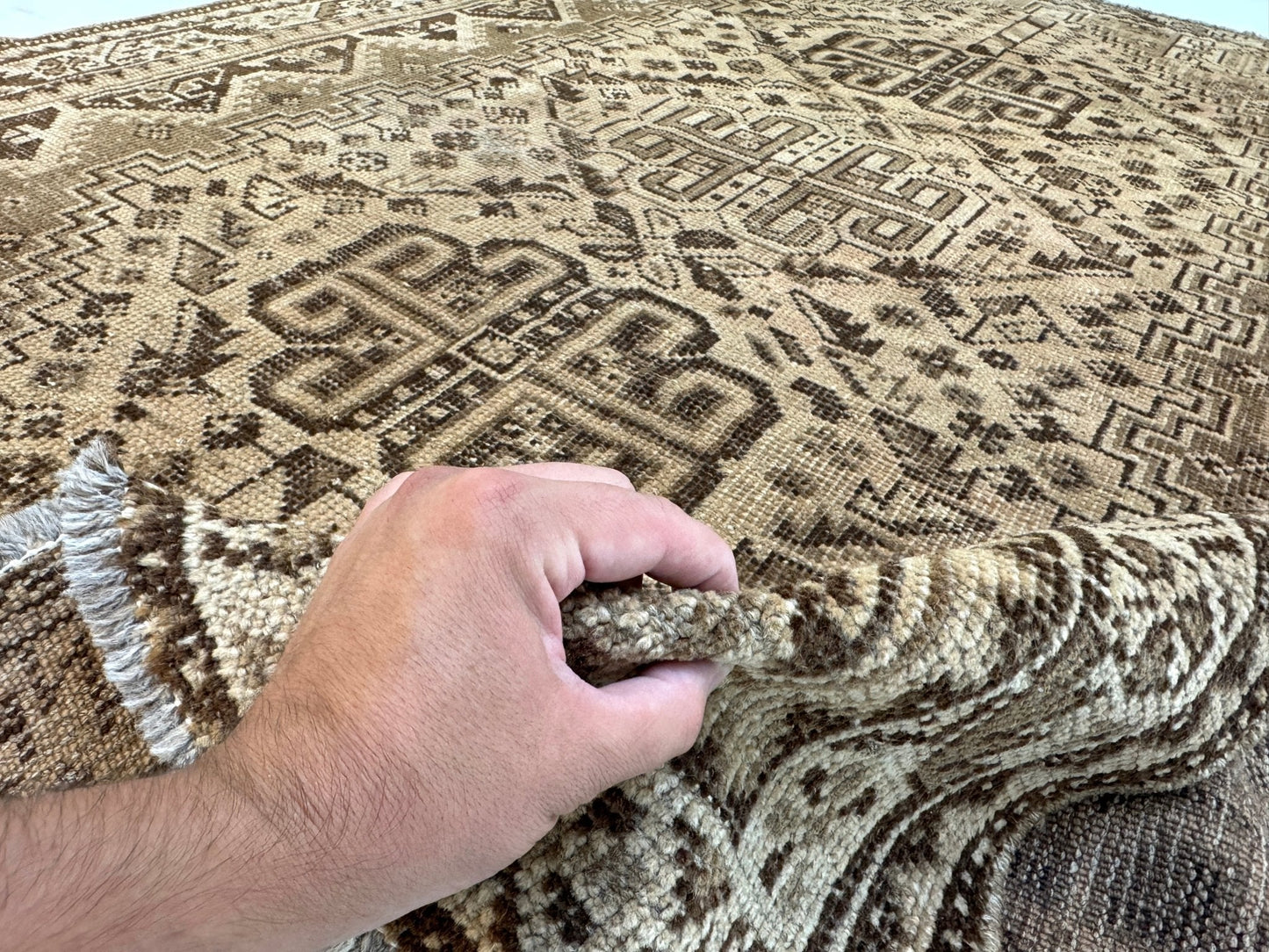 Persian Shiraz Rug | 5' 5” x 7' 11"