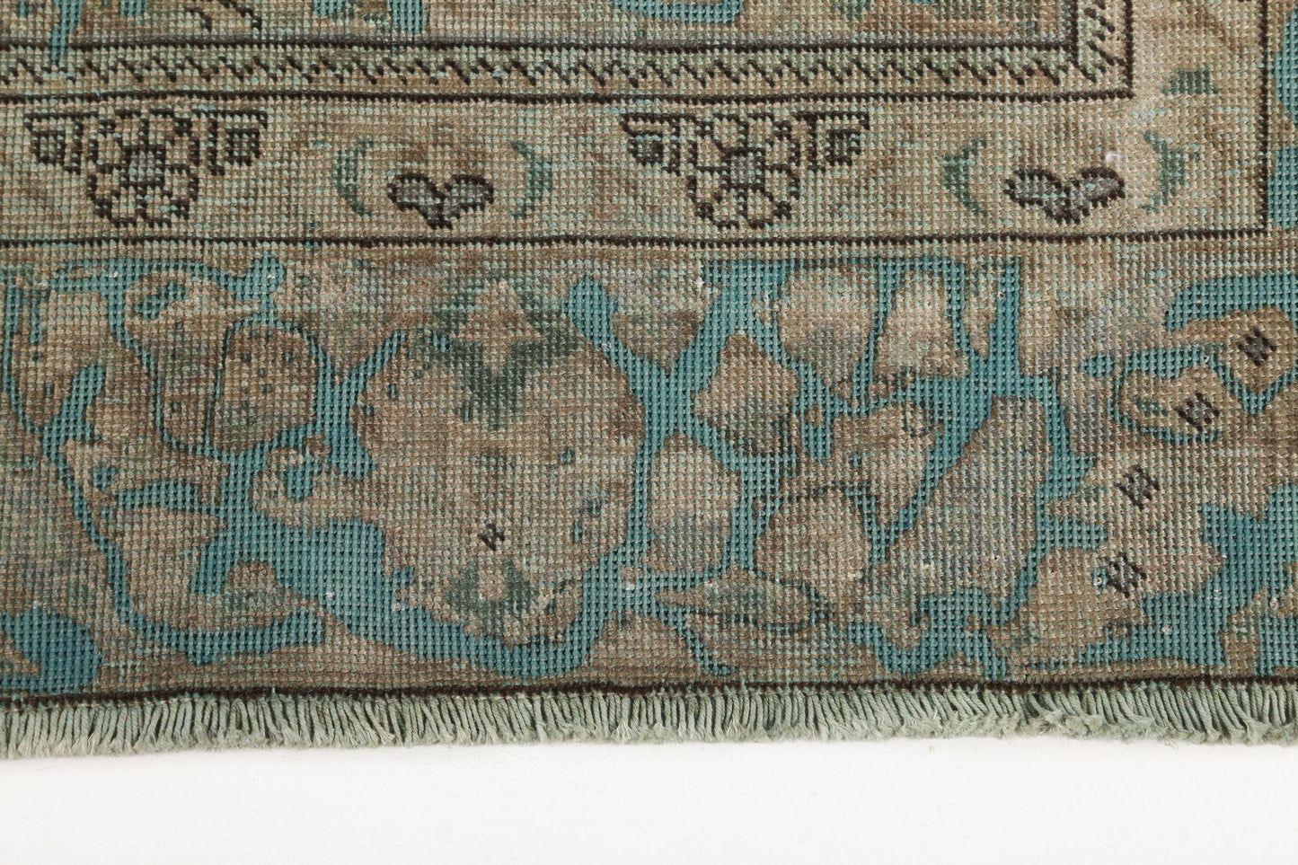 Vintage Persian Tabriz Rug | 5' 9" x 9' 1"