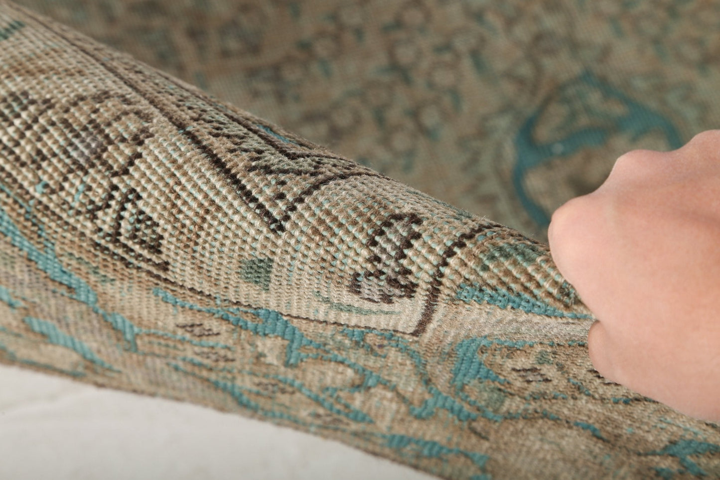 Vintage Persian Tabriz Rug | 5' 9" x 9' 1"