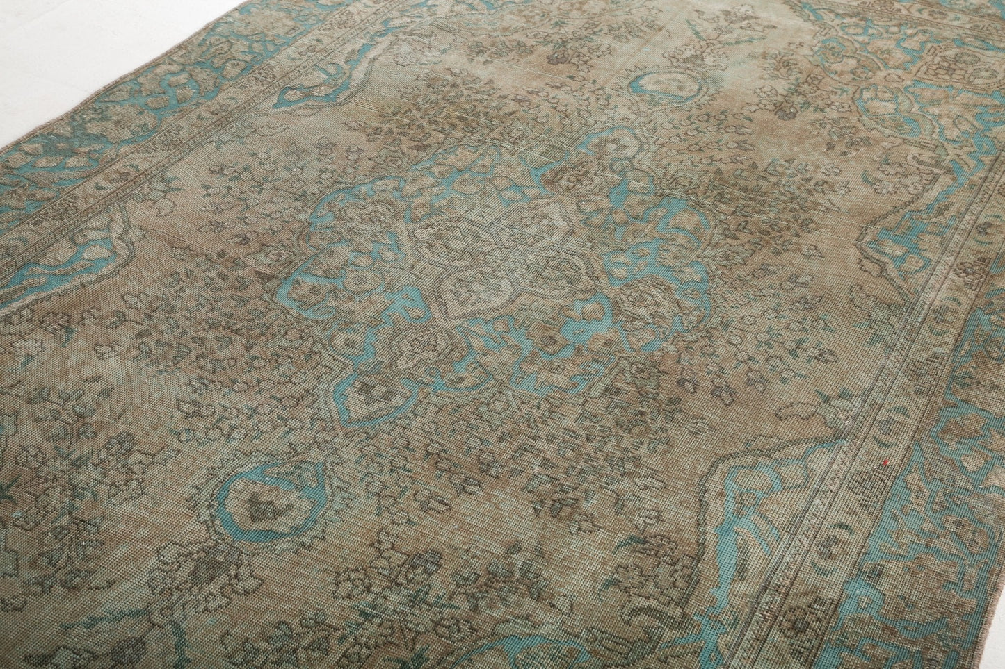 Vintage Persian Tabriz Rug | 5' 9" x 9' 1"