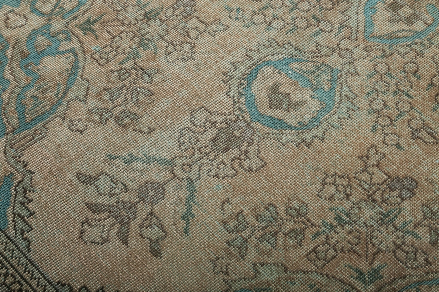Vintage Persian Tabriz Rug | 5' 9" x 9' 1"
