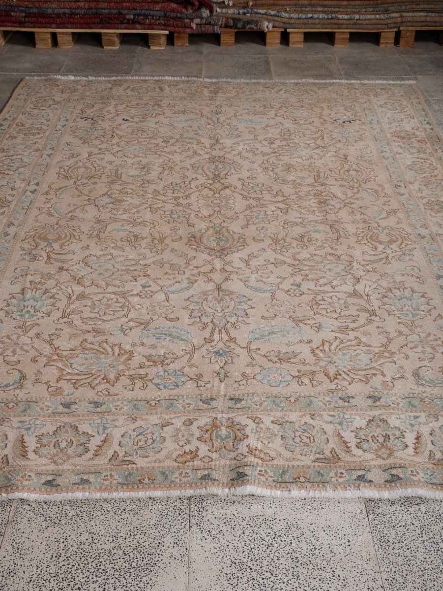 Persian Tabriz Rug | 6' 11” x 10' 1"