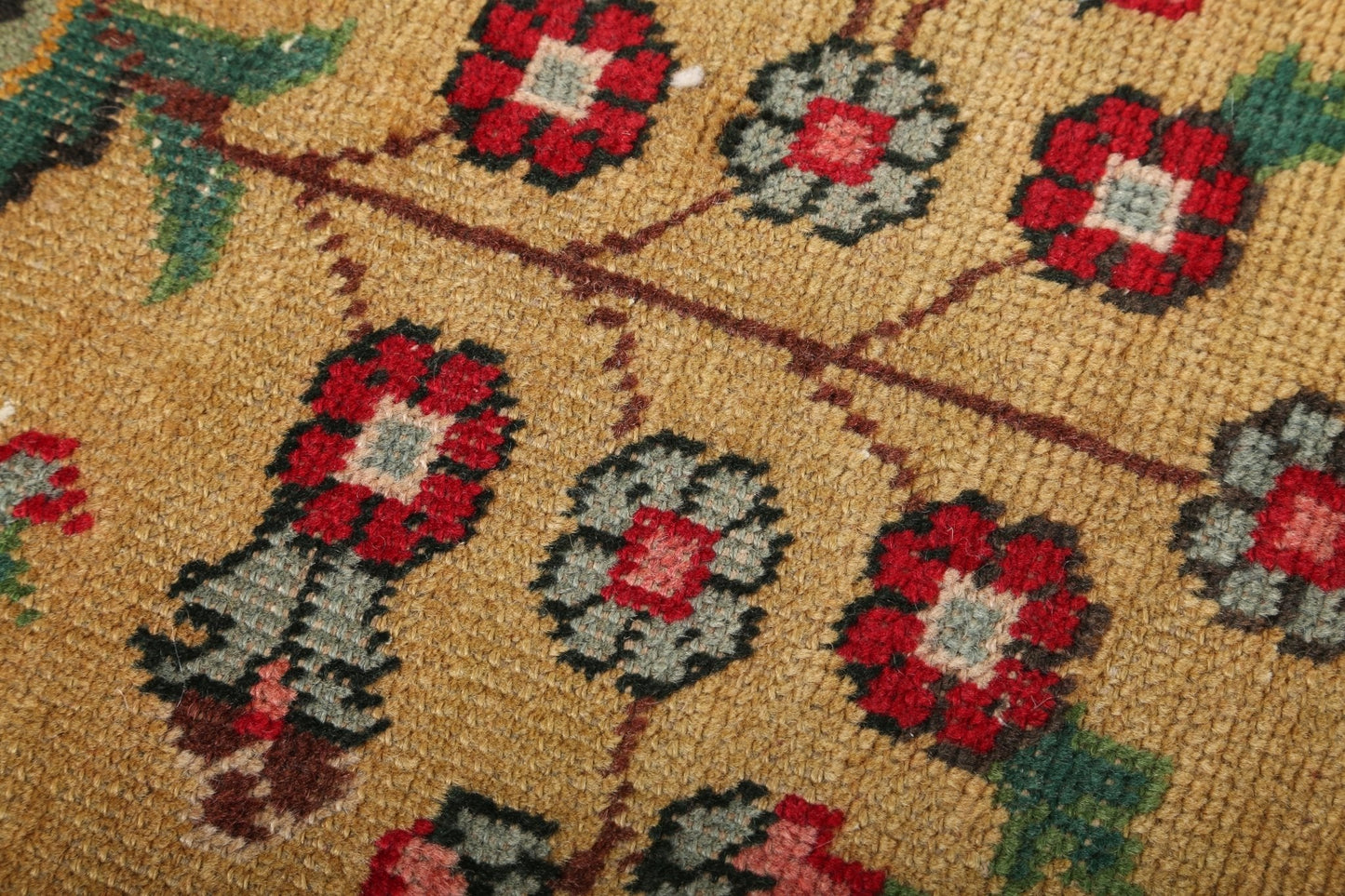 Vintage Persian Tabriz Rug | 7' 5" x 10' 8"