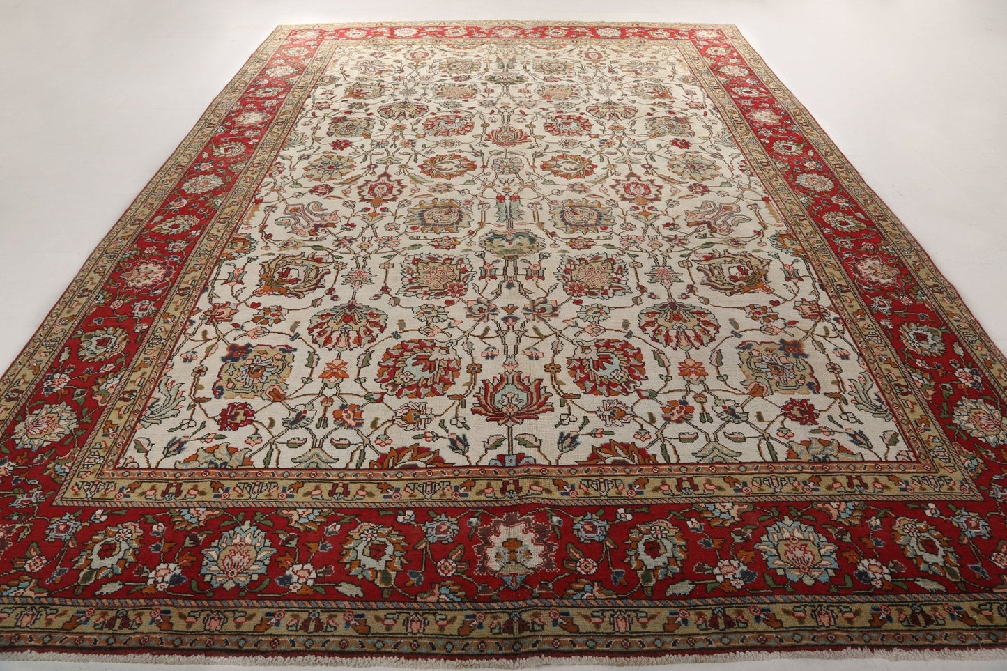 Vintage Persian Tabriz Rug | 9' 5" x 12' 10"