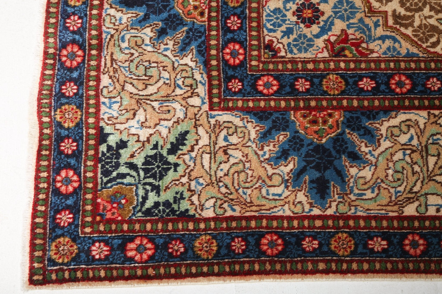 Vintage Persian Tabriz Rug | 9' 5" x 12' 8"