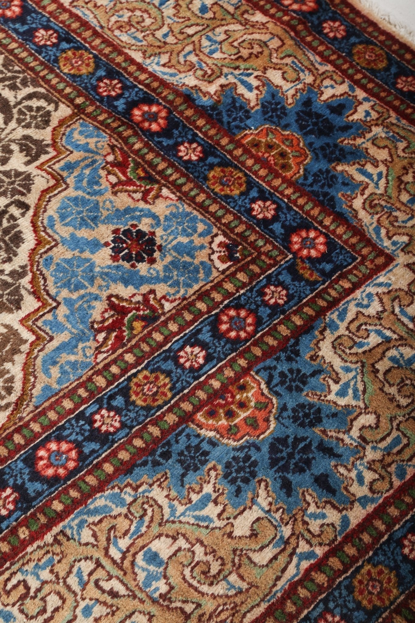 Vintage Persian Tabriz Rug | 9' 5" x 12' 8"