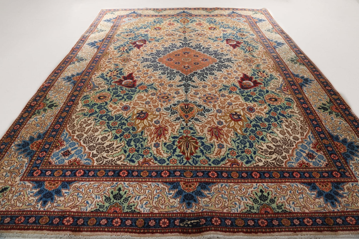 Vintage Persian Tabriz Rug | 9' 5" x 12' 8"