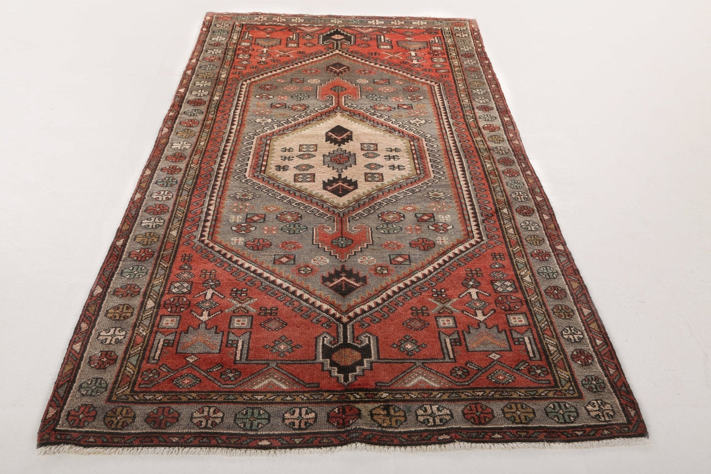 Persian Zanjan Rug | 4' 3" x 7' 10"