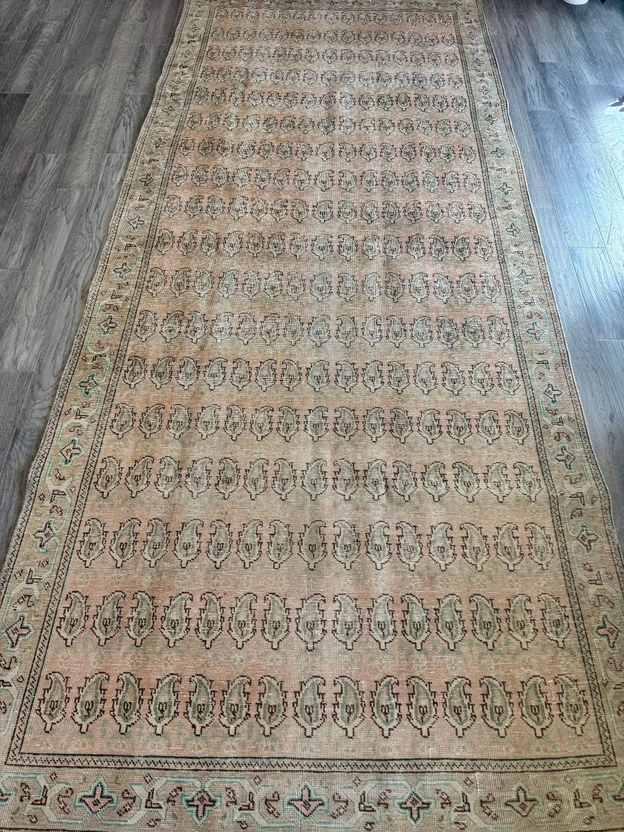 Tabriz Paisley Rug | 4' 9" x 11' 2"