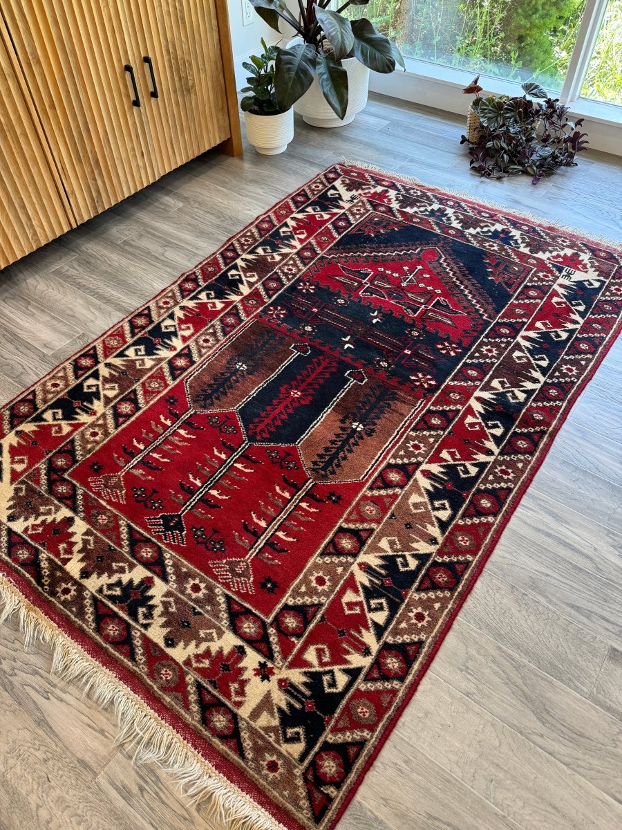 Turkish Konya Rug | 4' 2" x 6' 6"