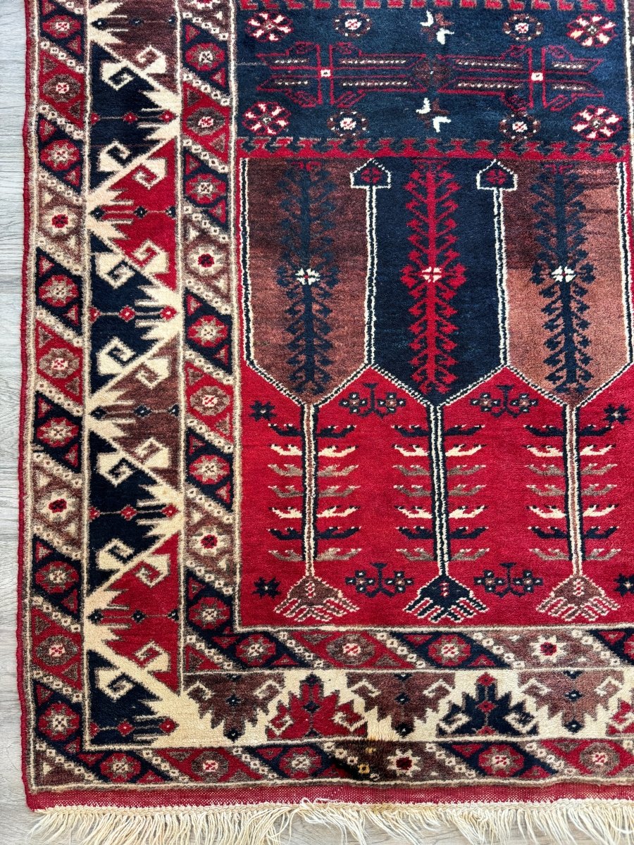 Turkish Konya Rug | 4' 2" x 6' 6"