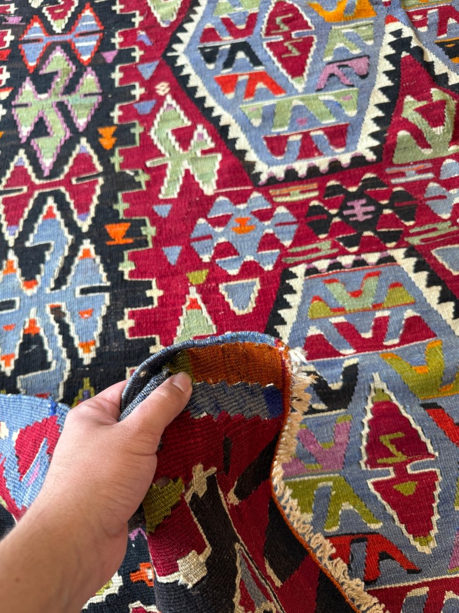 Turkish Uşak Eşme Kilim | 5' 11" x 10' 4"